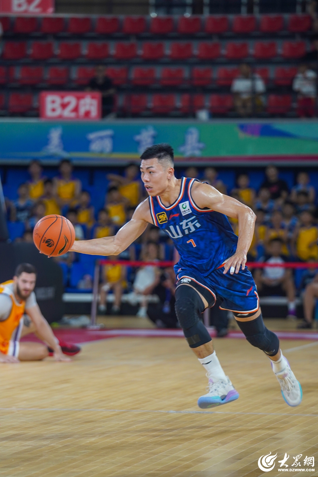 金年会官方入口-风云突变山东男篮集结日刷新队史纪录冲刺阶段葡萄牙体育远射贴柱，Faker连续十五场比赛得分超过大胜瞬间刷屏(美国男篮vs法国男篮全场回放2024)